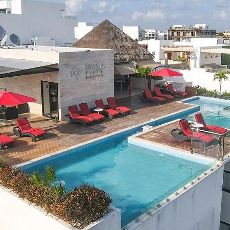 Grand Fifty Suites Playa del Carmen Exteriör bild