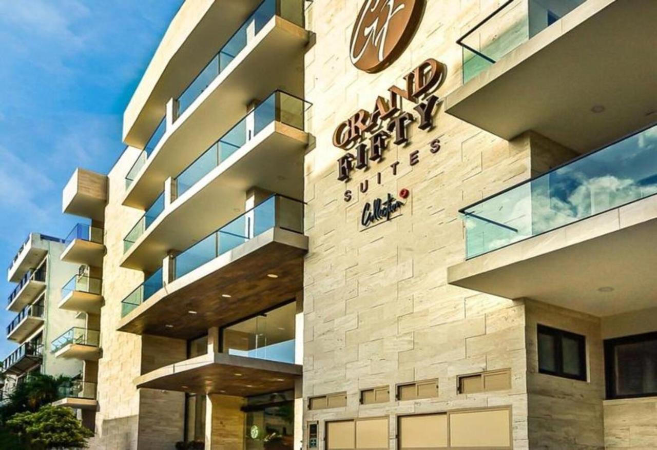 Grand Fifty Suites Playa del Carmen Exteriör bild