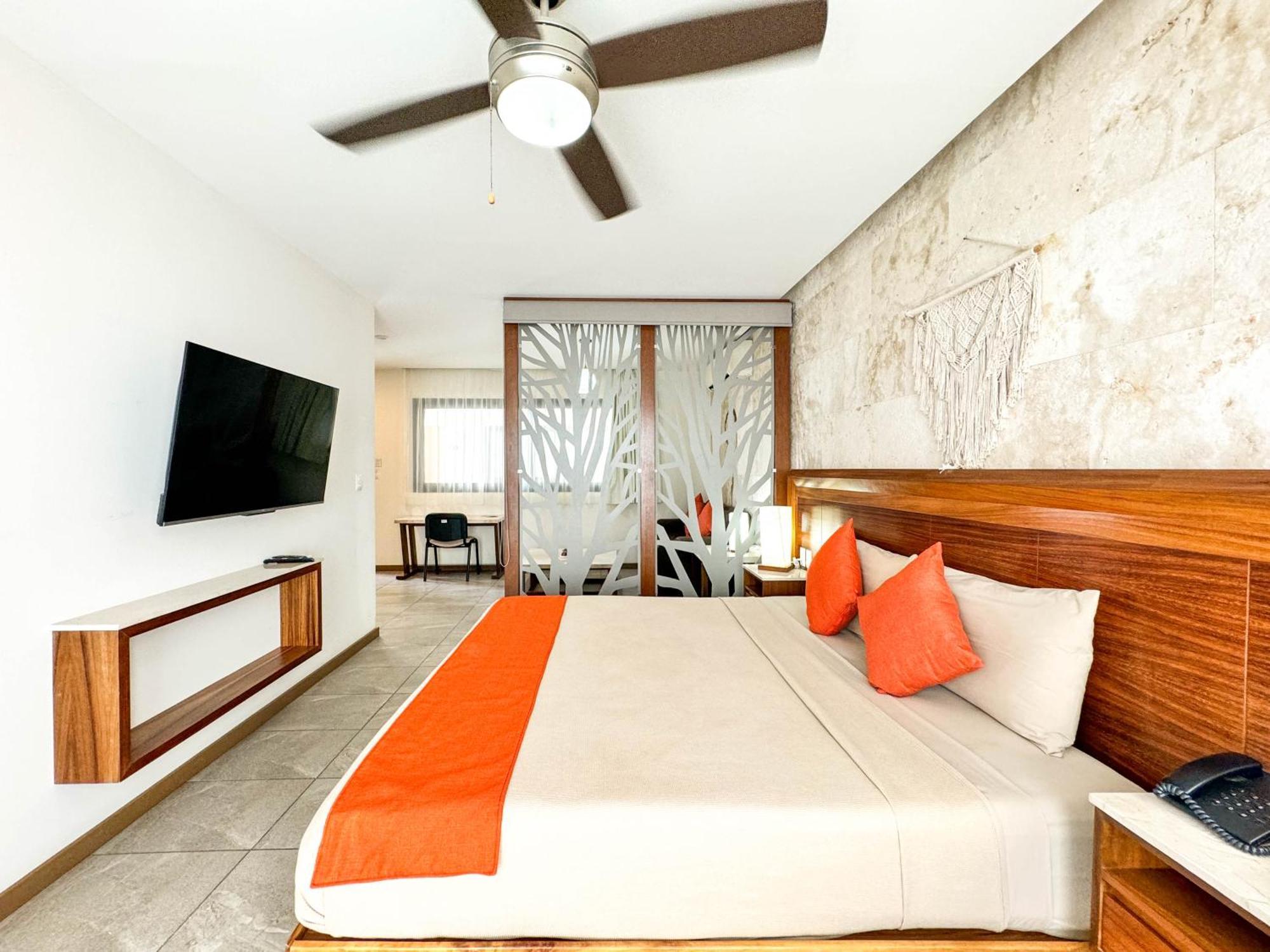 Grand Fifty Suites Playa del Carmen Exteriör bild