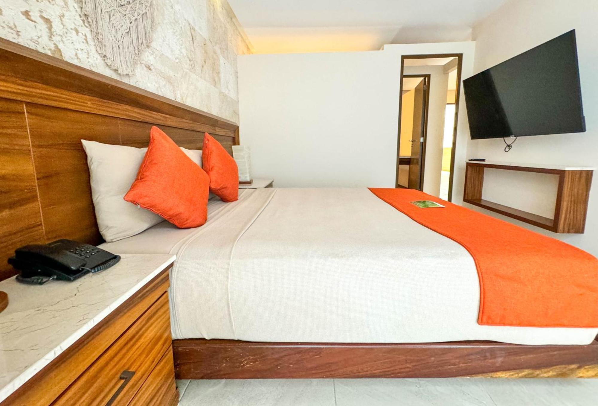 Grand Fifty Suites Playa del Carmen Exteriör bild