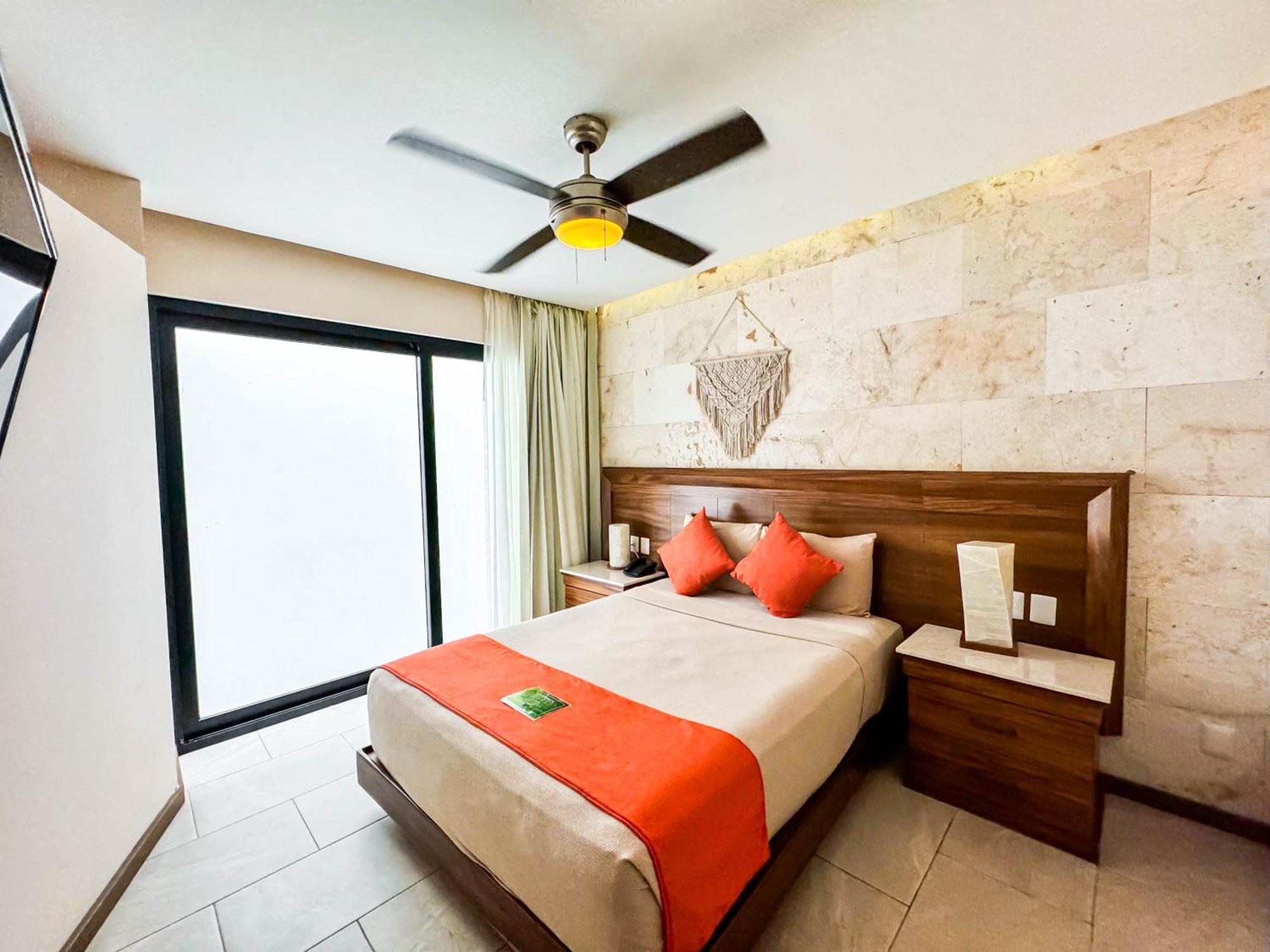 Grand Fifty Suites Playa del Carmen Exteriör bild