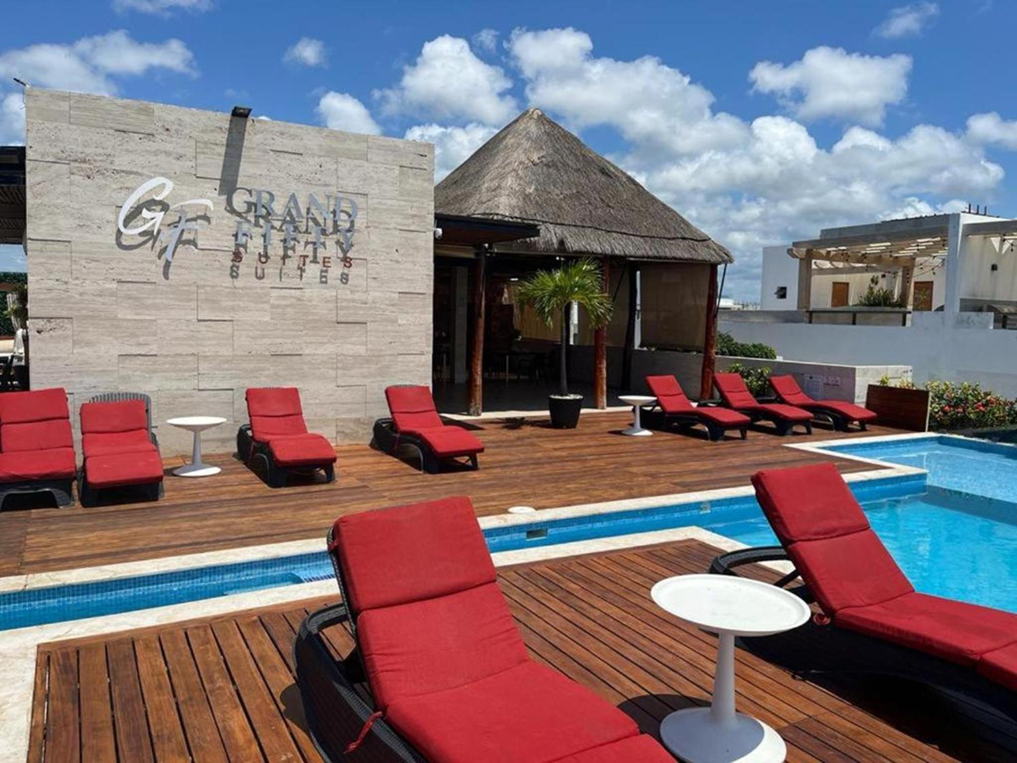 Grand Fifty Suites Playa del Carmen Exteriör bild